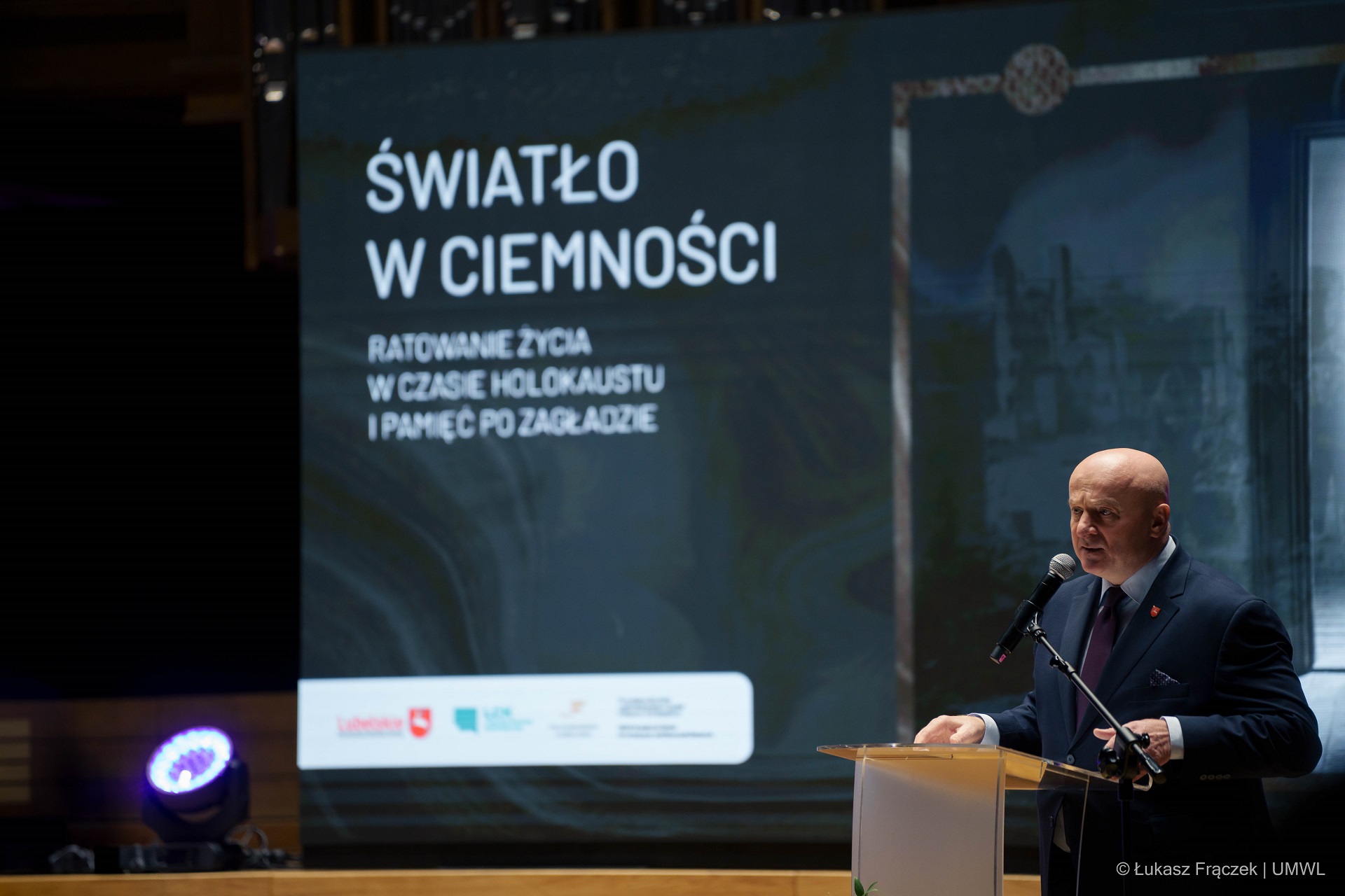 Konferencja „Światło w ciemności” – zachowanie pamięci o Zagładzie