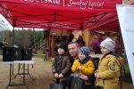 Promocyjne zestawy prezentowe najmłodszym wolontariuszom wręczał w niedzielę wicemarszałek Michał Mulawa